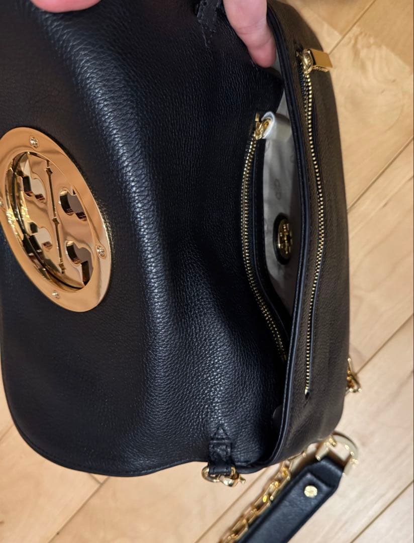 Tory Burch ブラックレザーショルダーバッグ