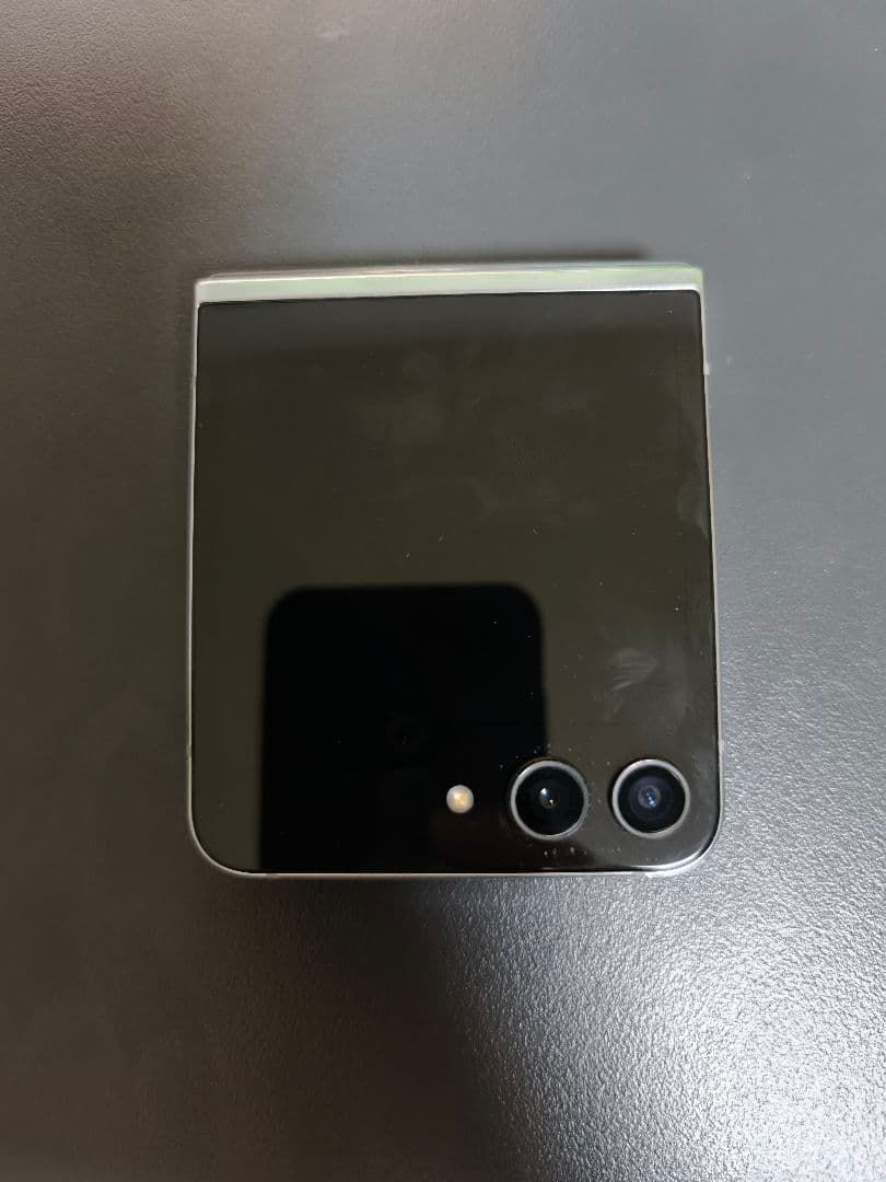 galaxy zflip5 256GB 傷あり