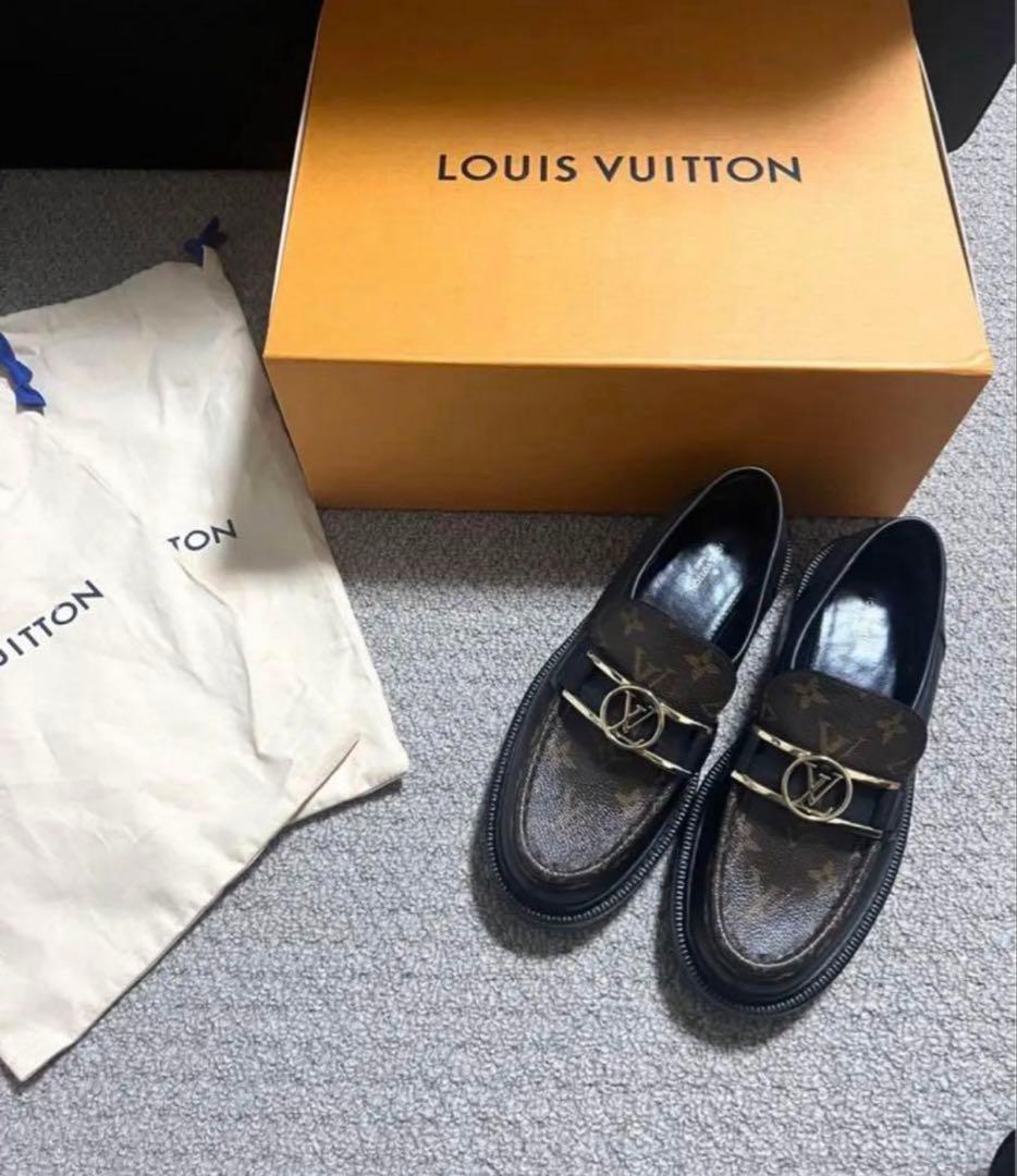 専用LOUIS VUITTON 厚底ローファー　左