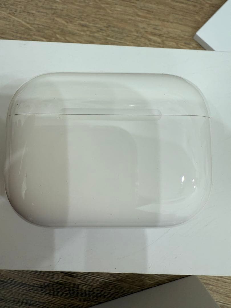 AirPods pro 3 エアポッズ　イヤホン　Apple