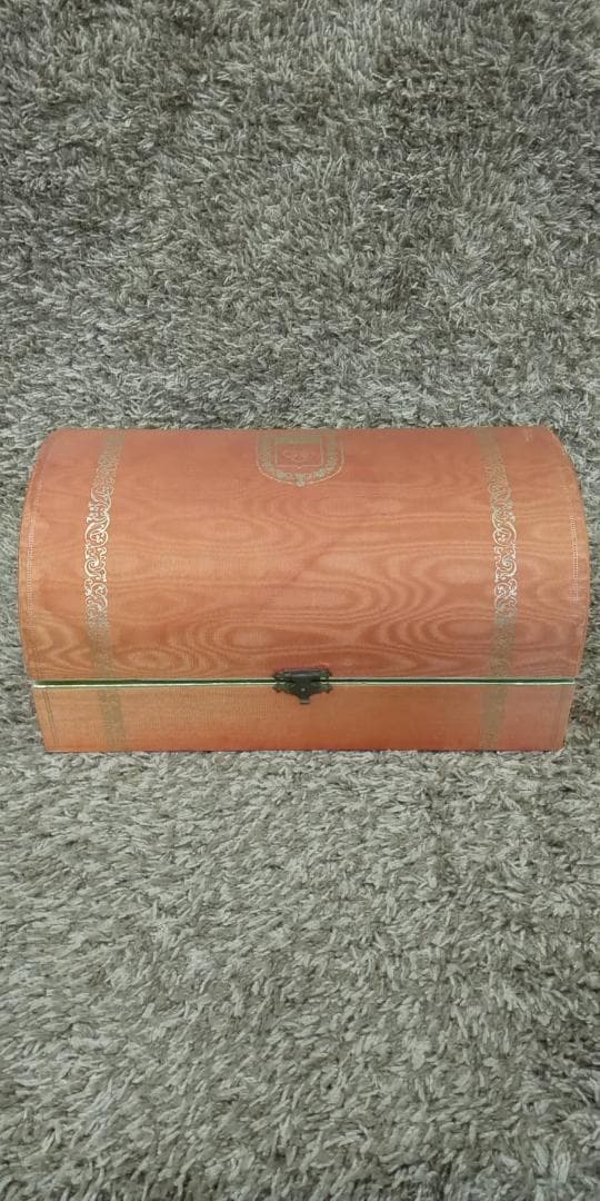 CAMUS カミュコニャック バカラクリスタルボトル 未開封品 少し漏れあり