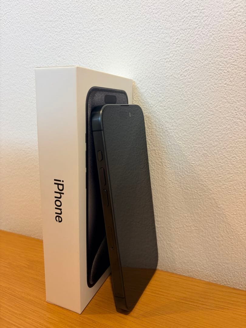 iPhone15 Pro 香港 デュアルSIM 256GB SIMフリー