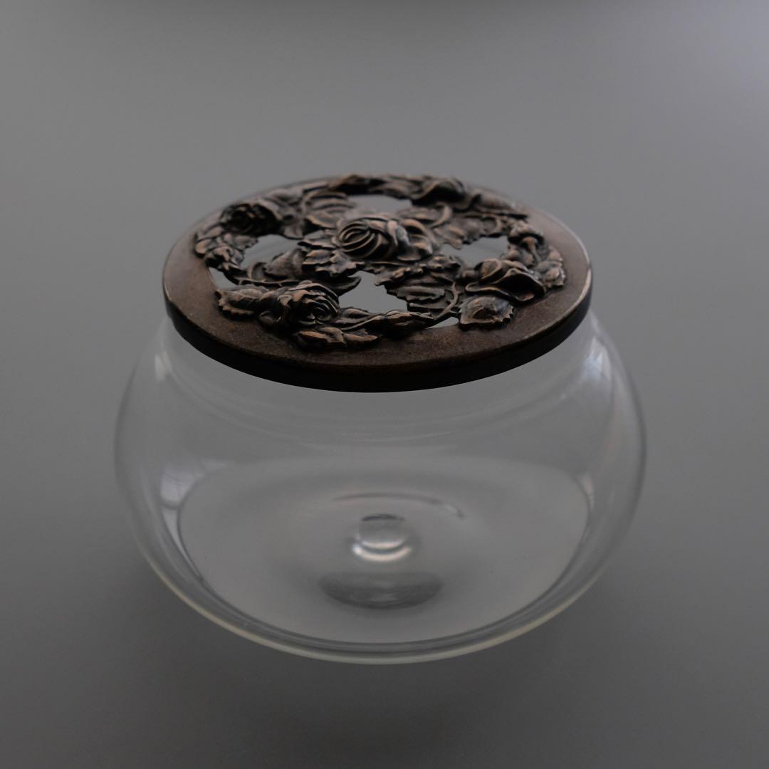 英国アンティーク1920年頃　純銀透かし彫り蓋ガラスポプリジャー 大型サイズ