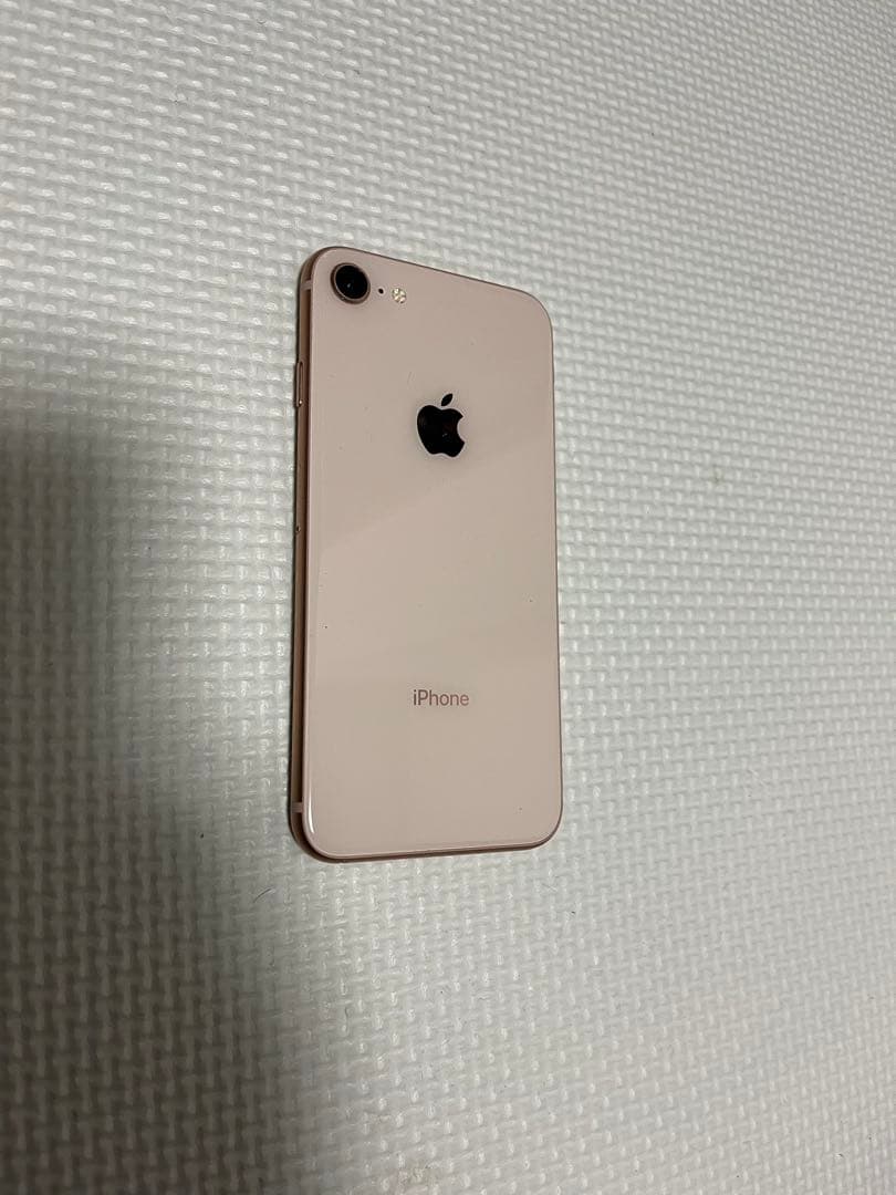 iPhone 8 64GB ゴールド 【SIMフリー】バッテリー73%