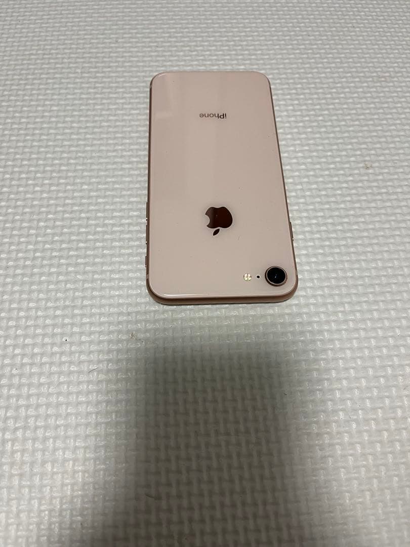 iPhone 8 64GB ゴールド 【SIMフリー】バッテリー73%