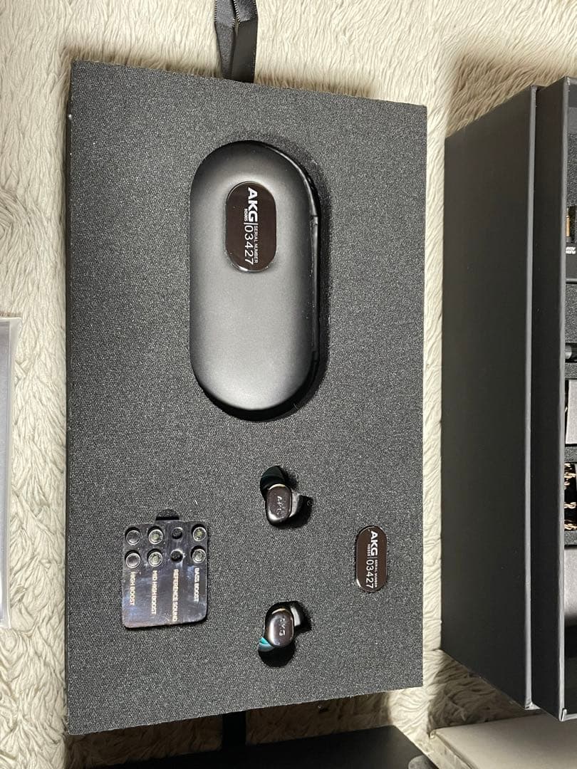 ヘッドホン AKG N5005