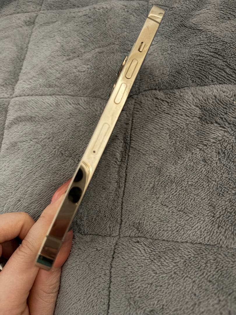 K*n様 iPhone 13 Pro ゴールド 本体