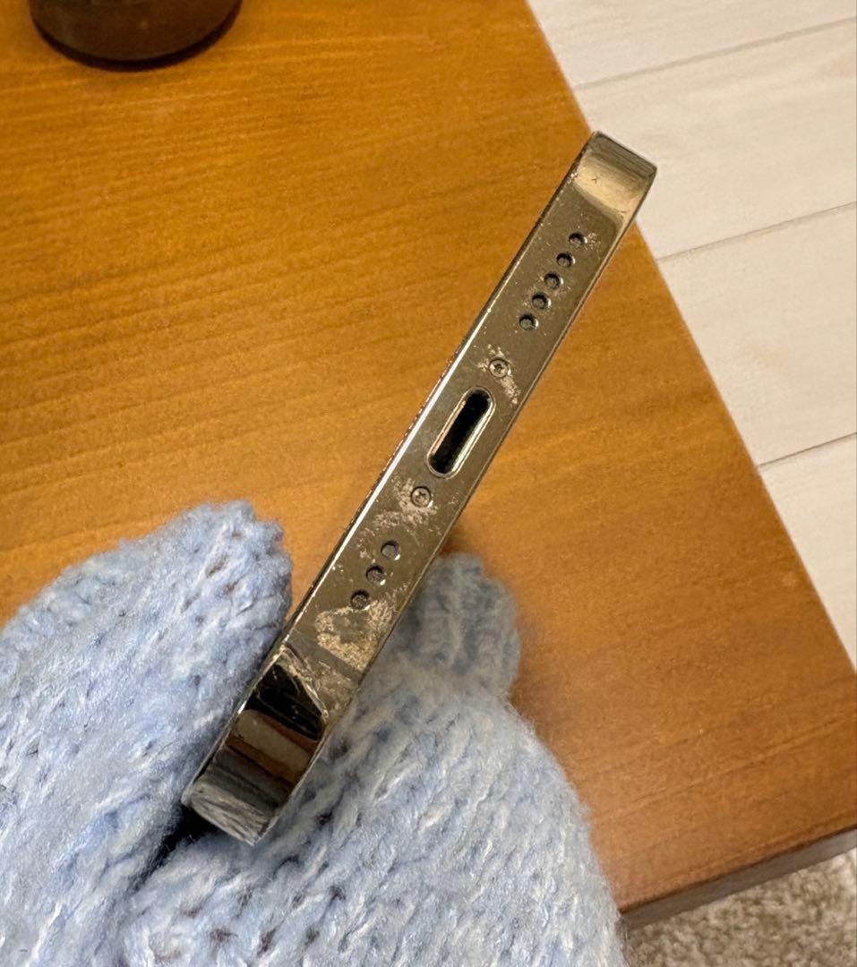 iPhone 12 Pro 本体