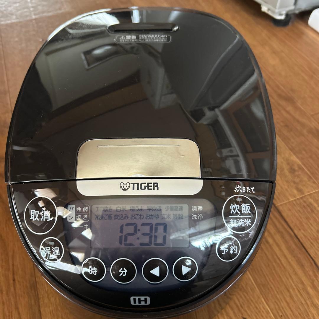 TIGER IH炊飯器 炊きたて　JPW-D100 24年製