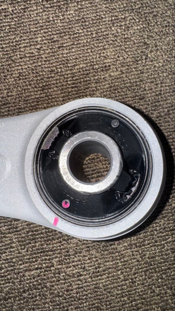 レガシィ　BL BP 前期　フロントアルミロアアーム　新品ブッシュ