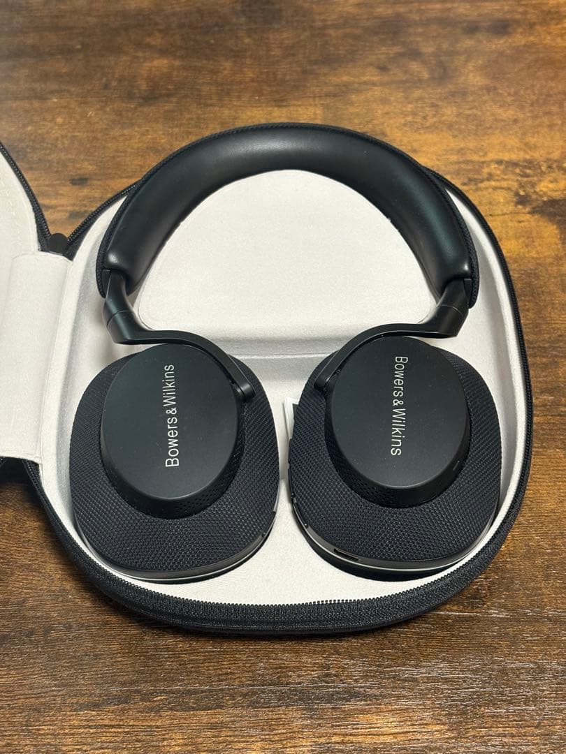 Bowers & Wilkins ワイヤレスヘッドホン　Px7S2ブラック