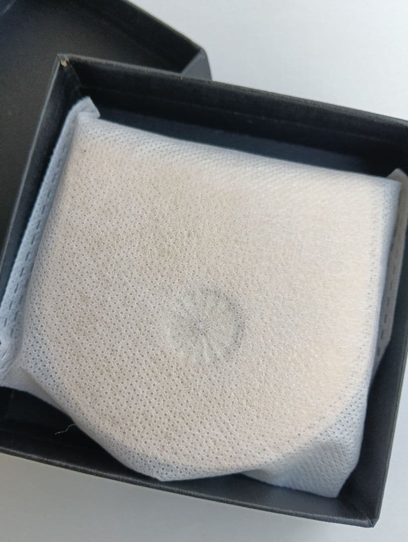 皇居　財布 菊の御紋 ケース　小銭入れ　馬蹄型 ゴールド　牛革