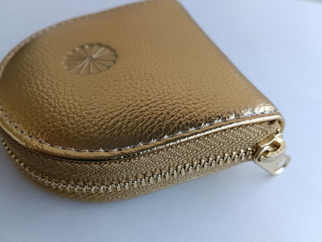皇居　財布 菊の御紋 ケース　小銭入れ　馬蹄型 ゴールド　牛革