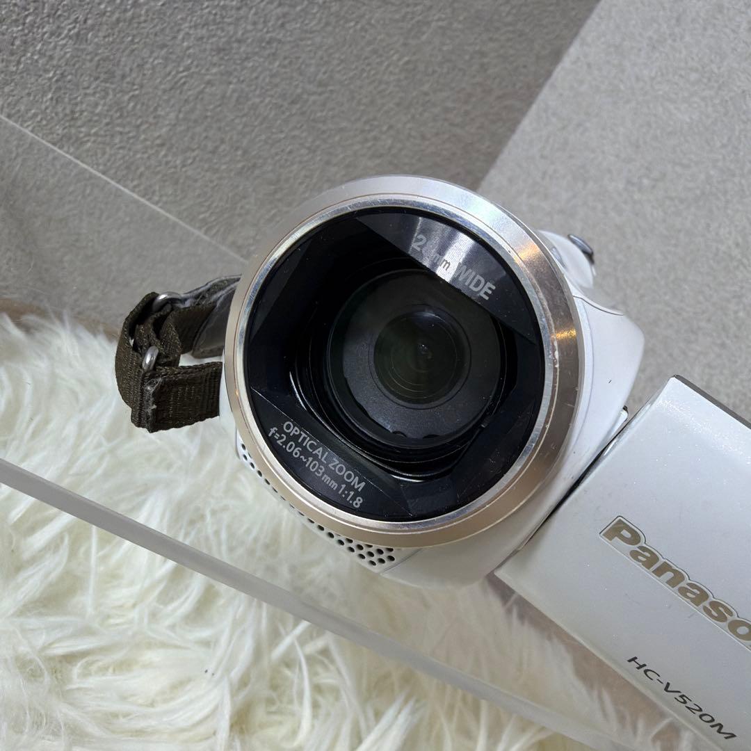 【美品】　Panasonic パナソニック　ビデオカメラ　HC-V520M