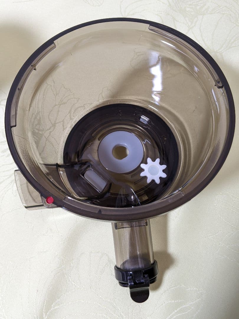 【アンアン】 クビンズホールスロージューサー JSG-641M レッド