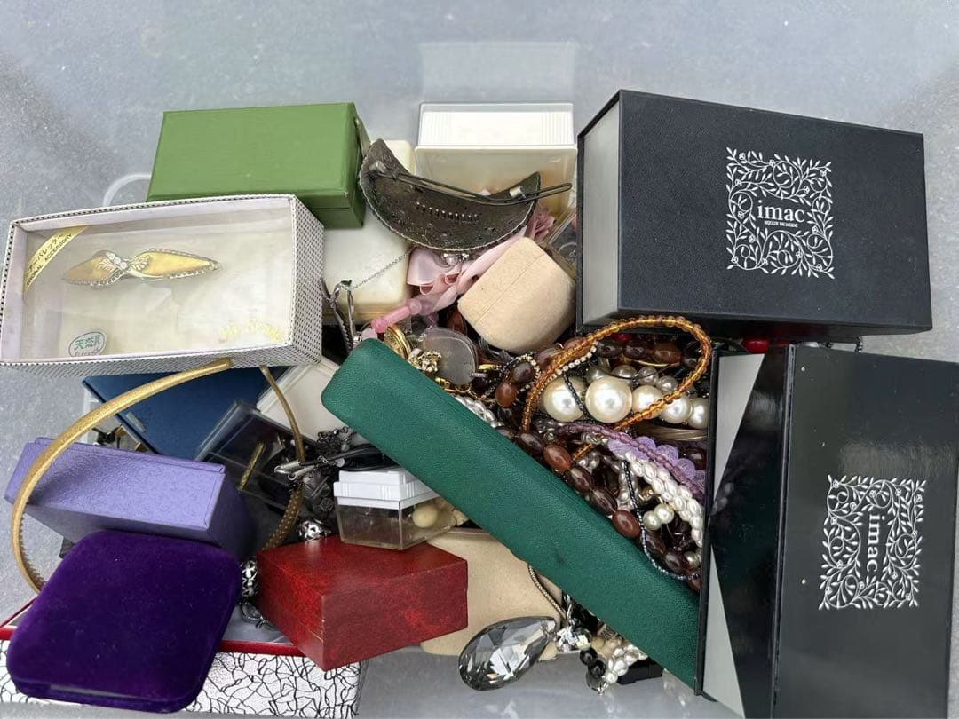 アクセサリー 4キロ　まとめ売り