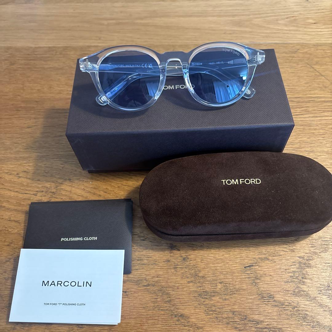 新品同様　TOM FORD クリアフレーム サングラス
