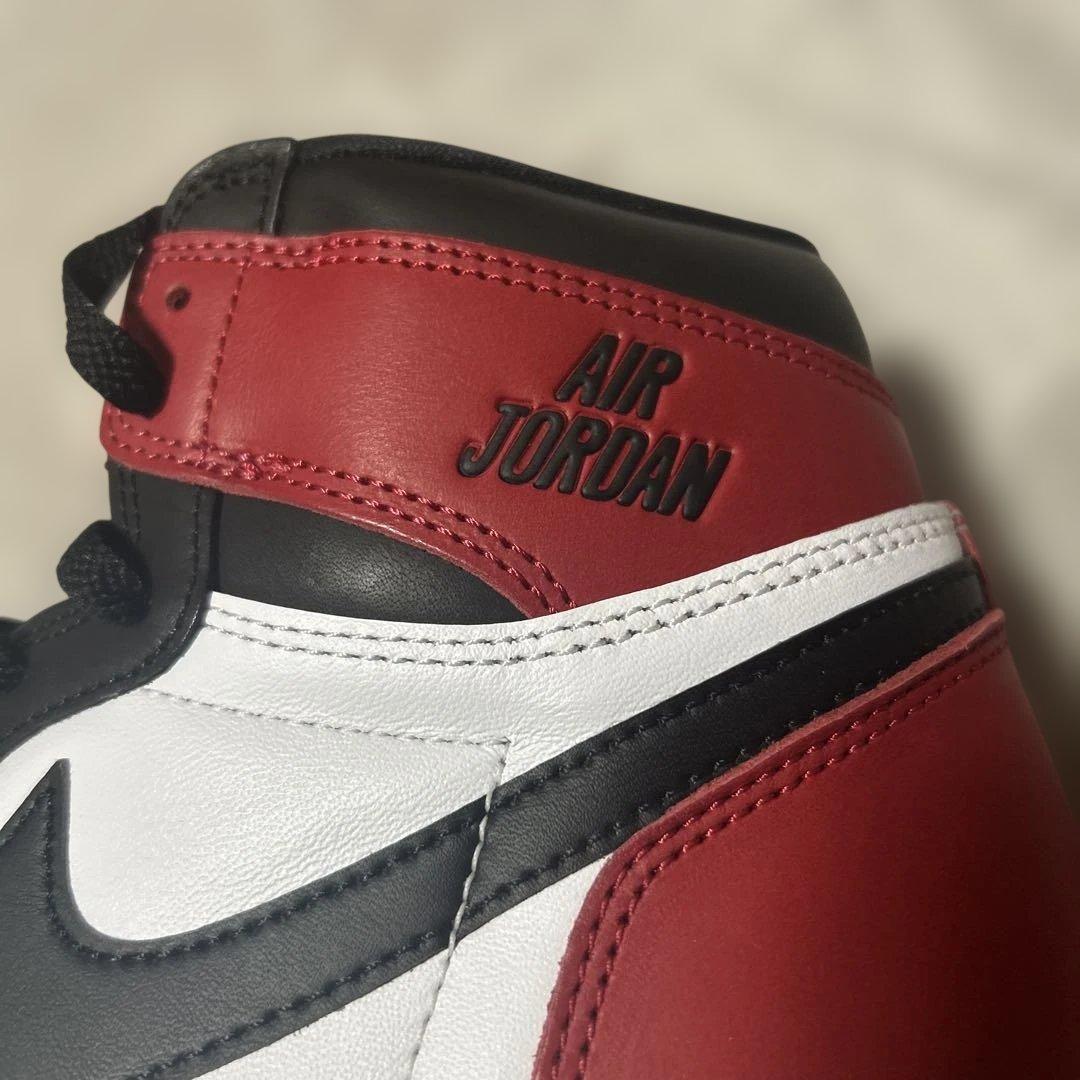 Air Jordan 1 Retro High ブラックトゥ