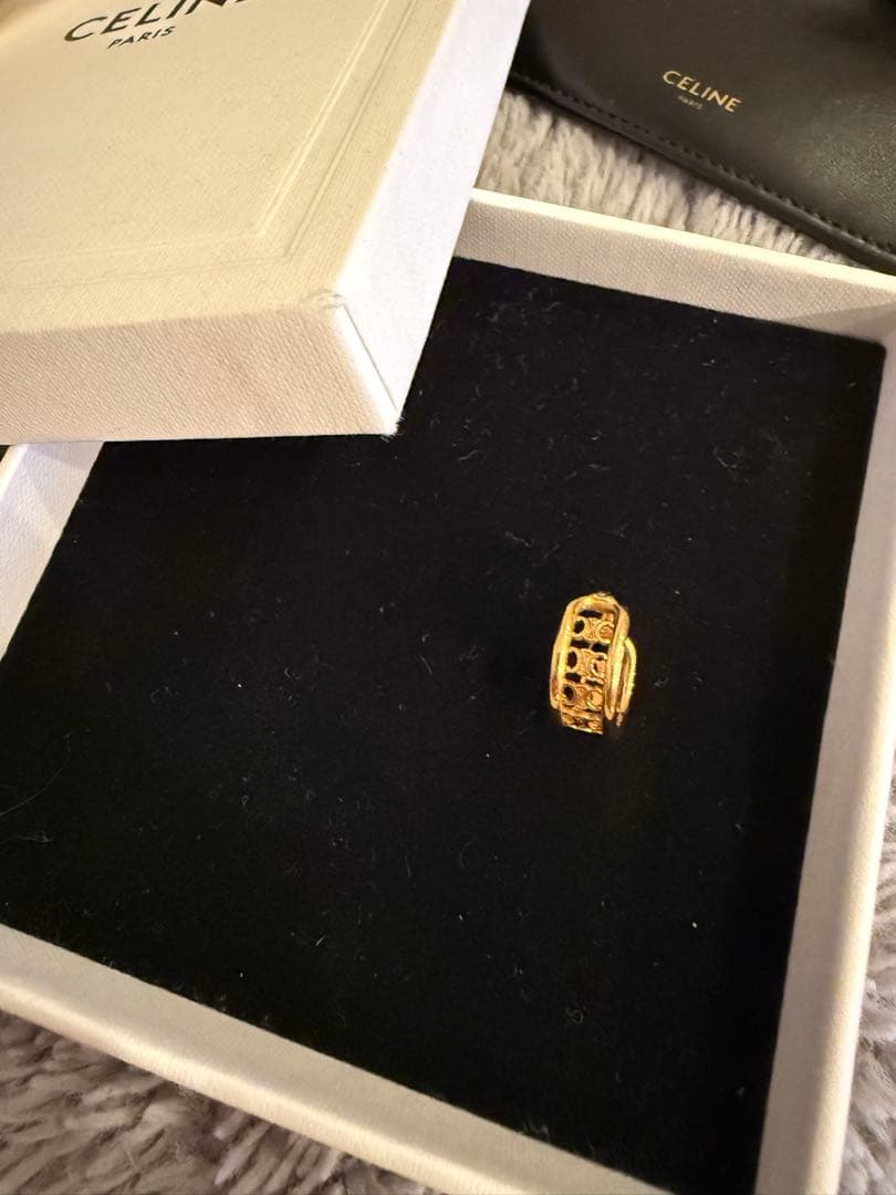 CELINE⭐︎トリオンフ ピアス片耳