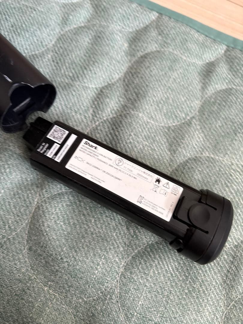 シャーク　掃除機　LC301JBK 本体のみ