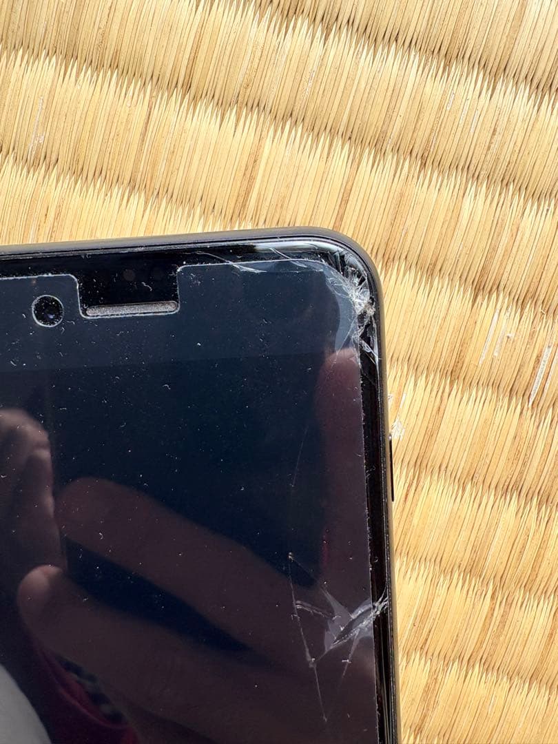 iPhone SE (第2世代) 128Gブラック SIMフリー