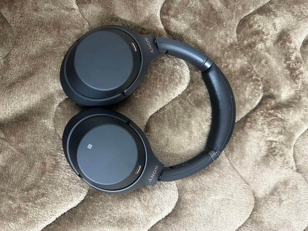 Sony WH-1000XM4 ブラック