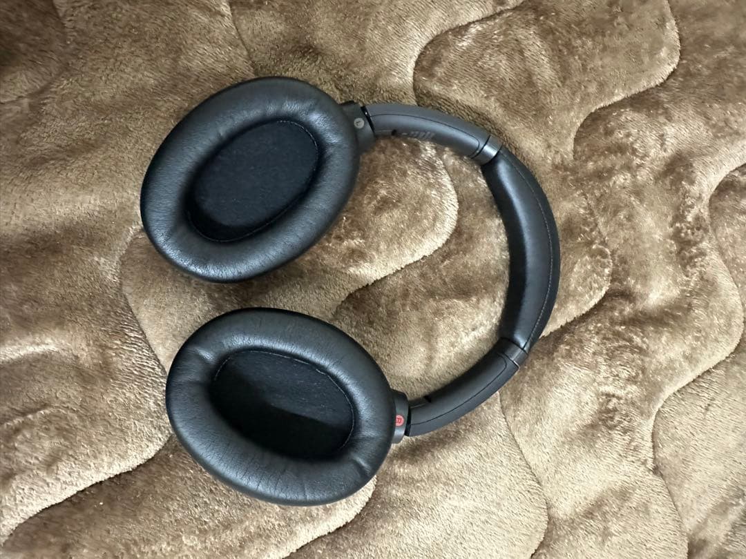 Sony WH-1000XM4 ブラック