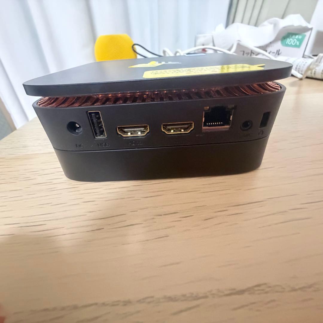 Intel ミニPC コンパクトデザイン