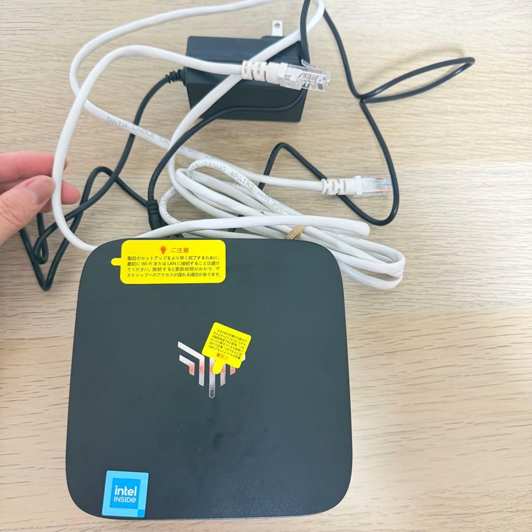 Intel ミニPC コンパクトデザイン