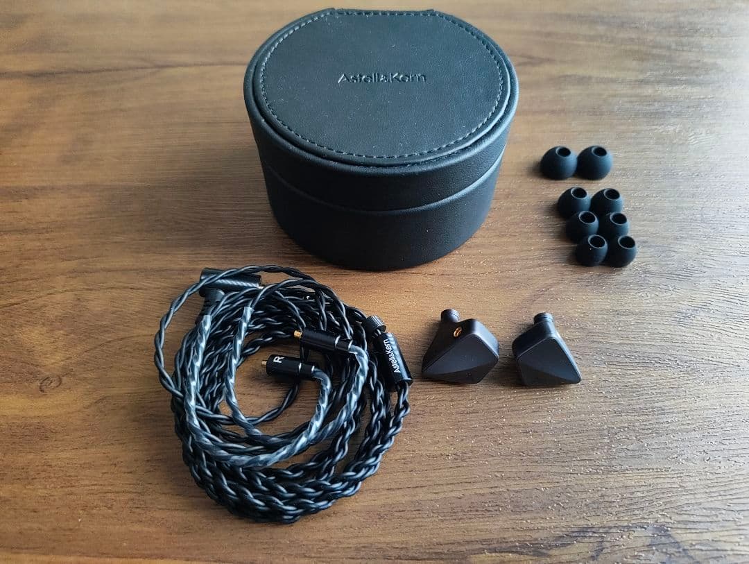 イヤホン Astell&Kern AK ZERO1 Black