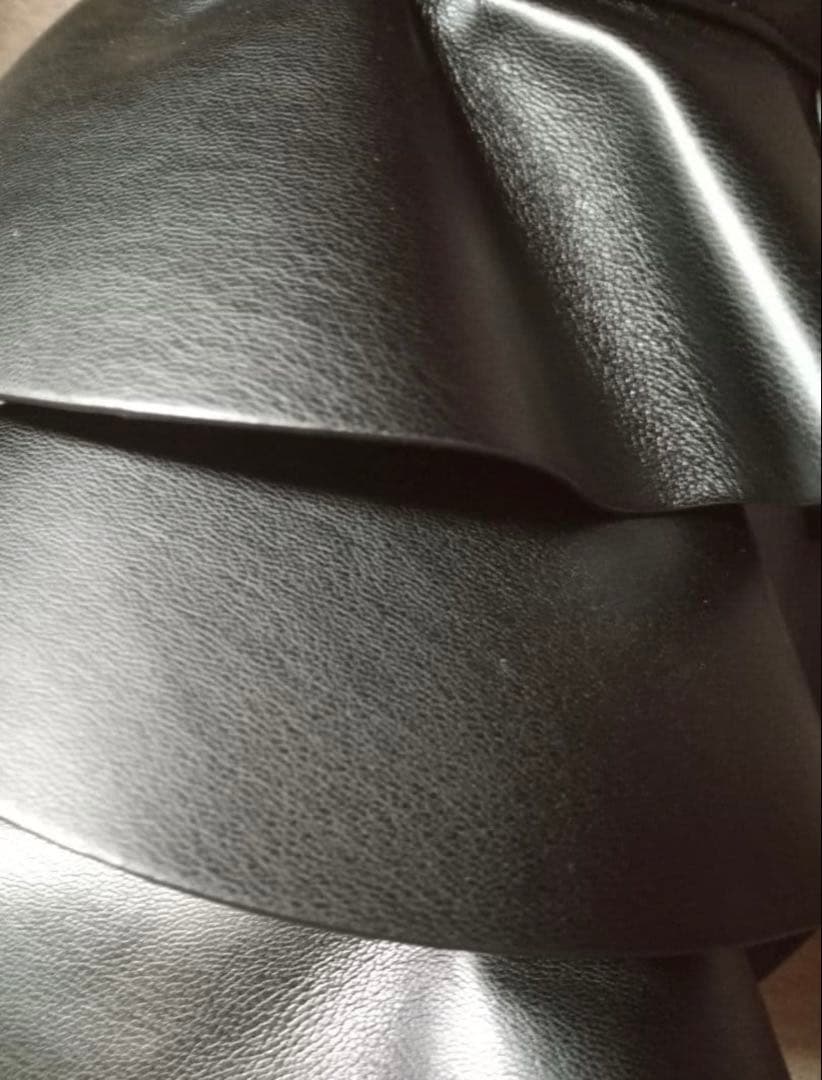 【suzuhumm】美品 ユナイテッドアローズ フリルバケット ブラック