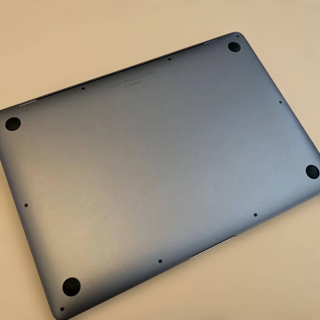 【美品】MacBook Air 2020