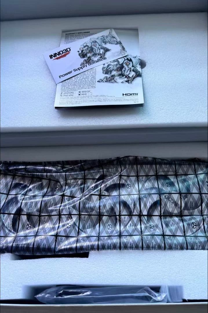 グラフィックボード・グラボ・ビデオカード INNO3D GeForce RTX 4090 X3OC White