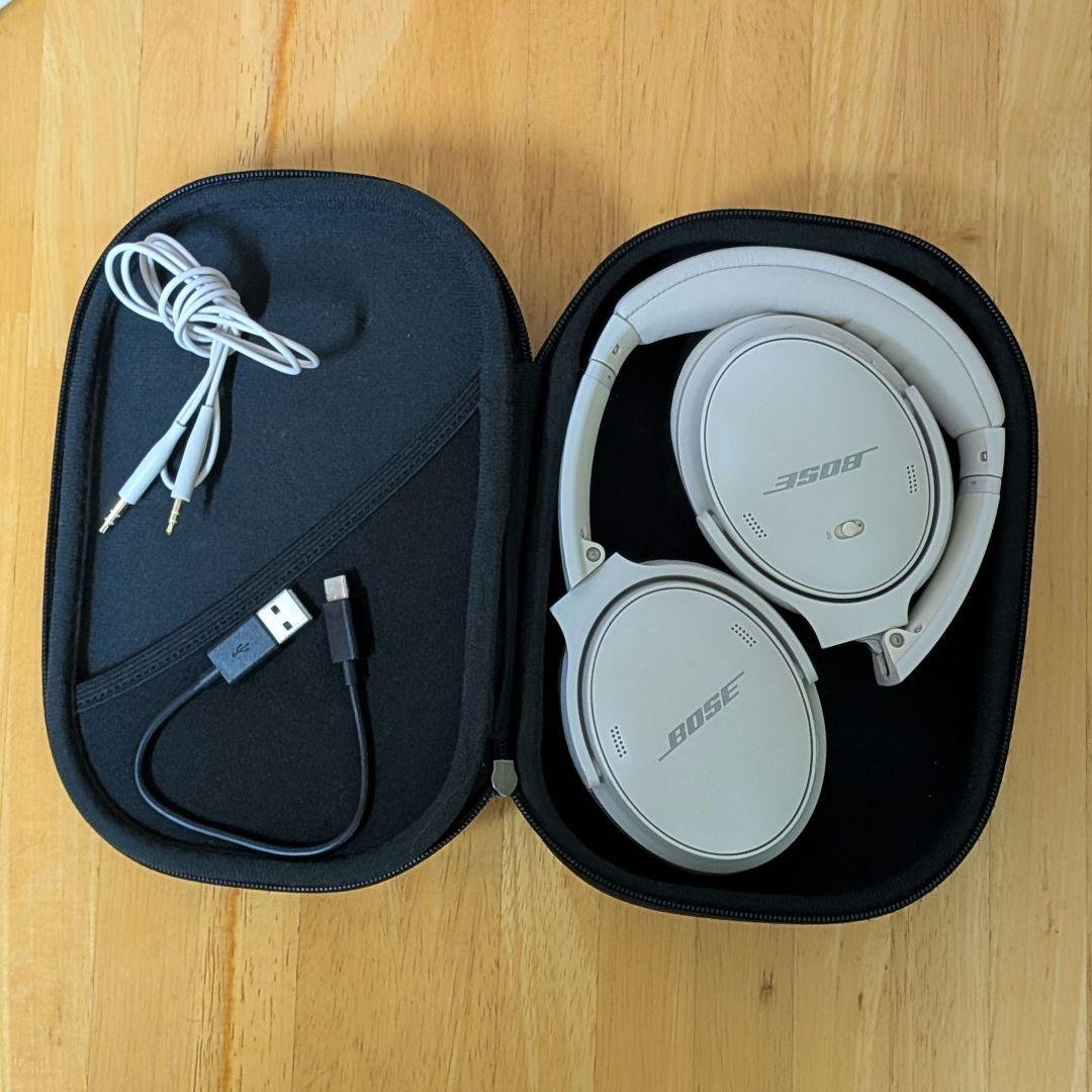 Bose Quiet comfort 45 ホワイト　ワイヤレスヘッドホン