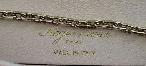 ロジェヴィヴィエ クラッチ ピンク