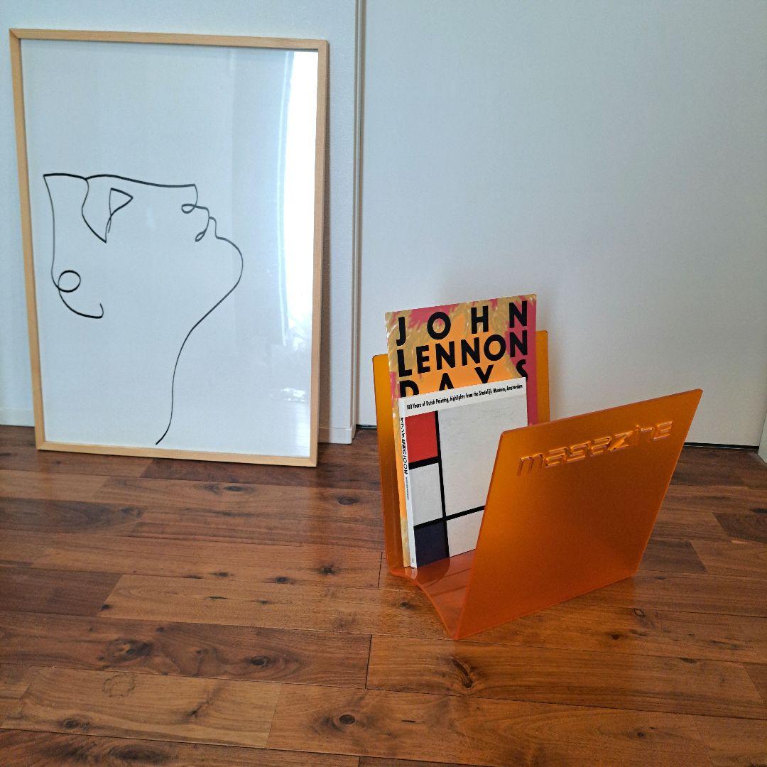 ヴィンテージ　マガジンラック　スペースエイジ アクリル　マガジンラック オレンジ