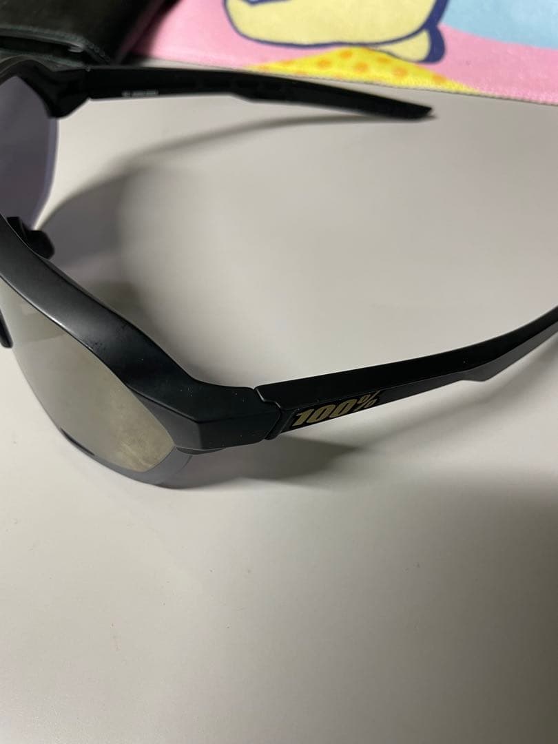 た*ろ様 100% ブラックサングラス ケース付き