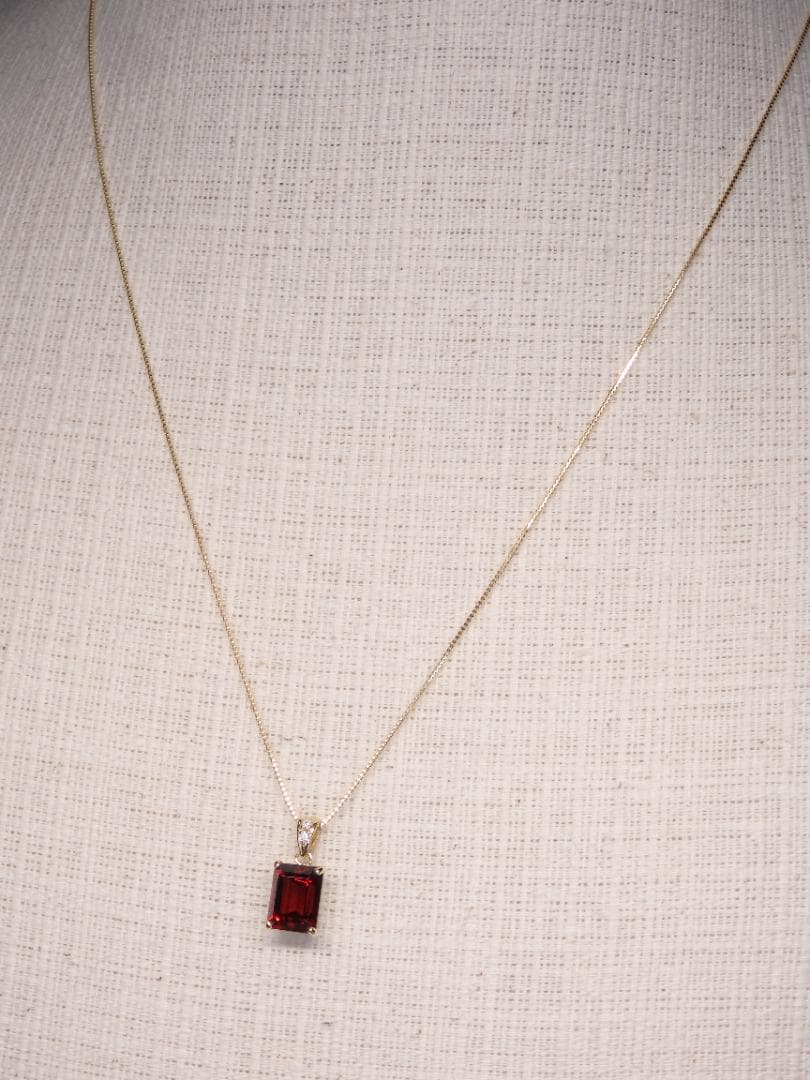 ガーネット ペンダントTOP A5188 2.679ct ゴールドK18 長角