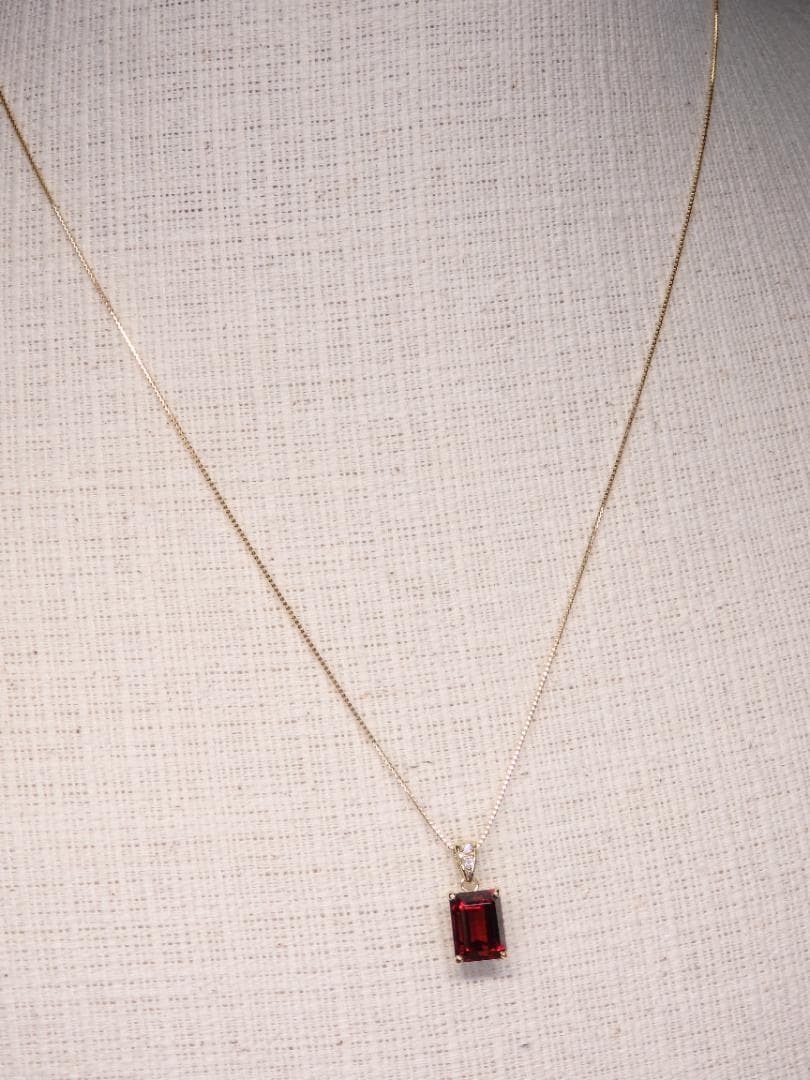 ガーネット ペンダントTOP A5188 2.679ct ゴールドK18 長角