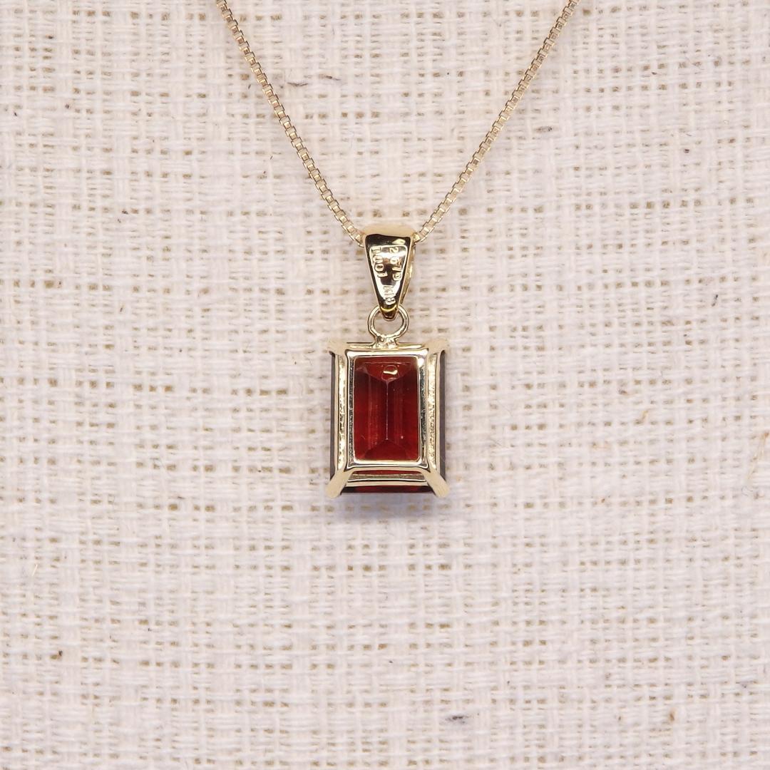 ガーネット ペンダントTOP A5188 2.679ct ゴールドK18 長角