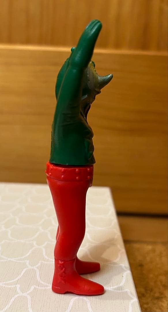 「仮面ライダー」に登場する怪人、ユニコルノスのソフビ人形 旧バンダイ ポピー製