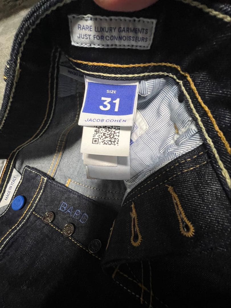 JACOB COHEN ダークブルー ストレートデニム