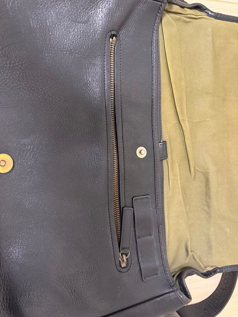 土屋鞄　本革ショルダーバック