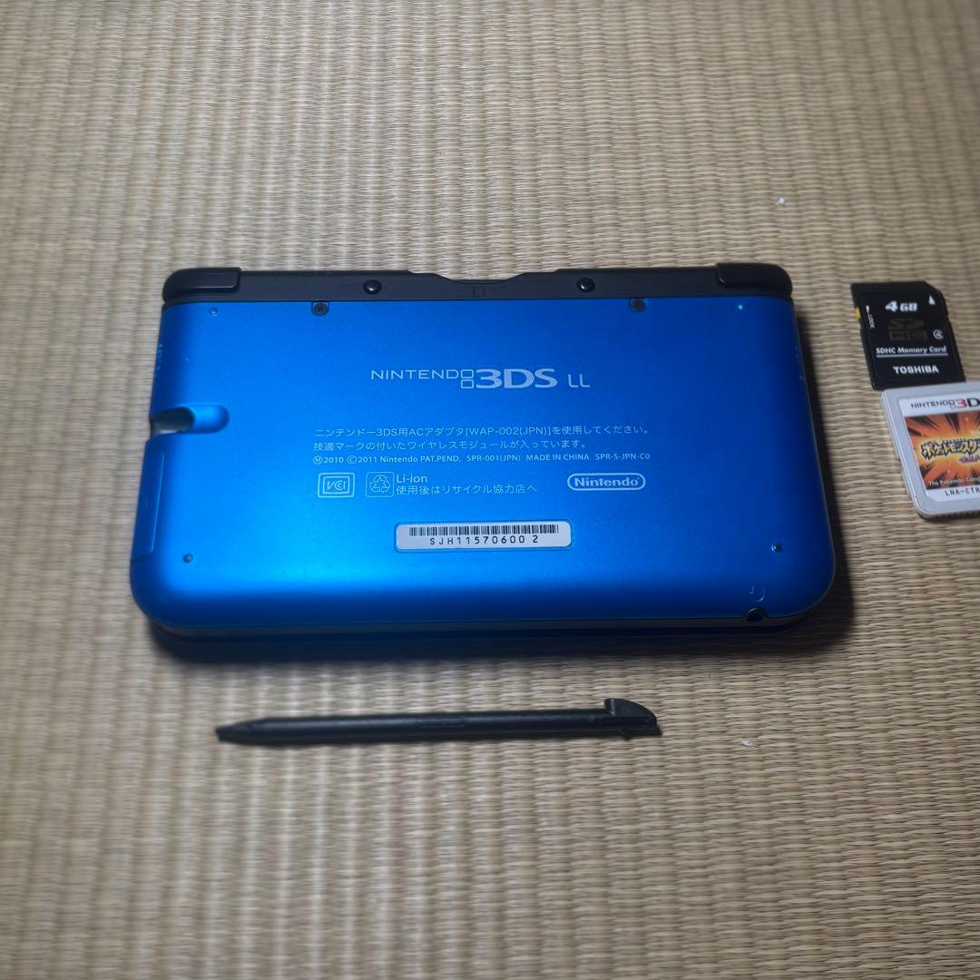 美品 Nintendo 3DS LL ブルー 動作良好 ソフト 付属