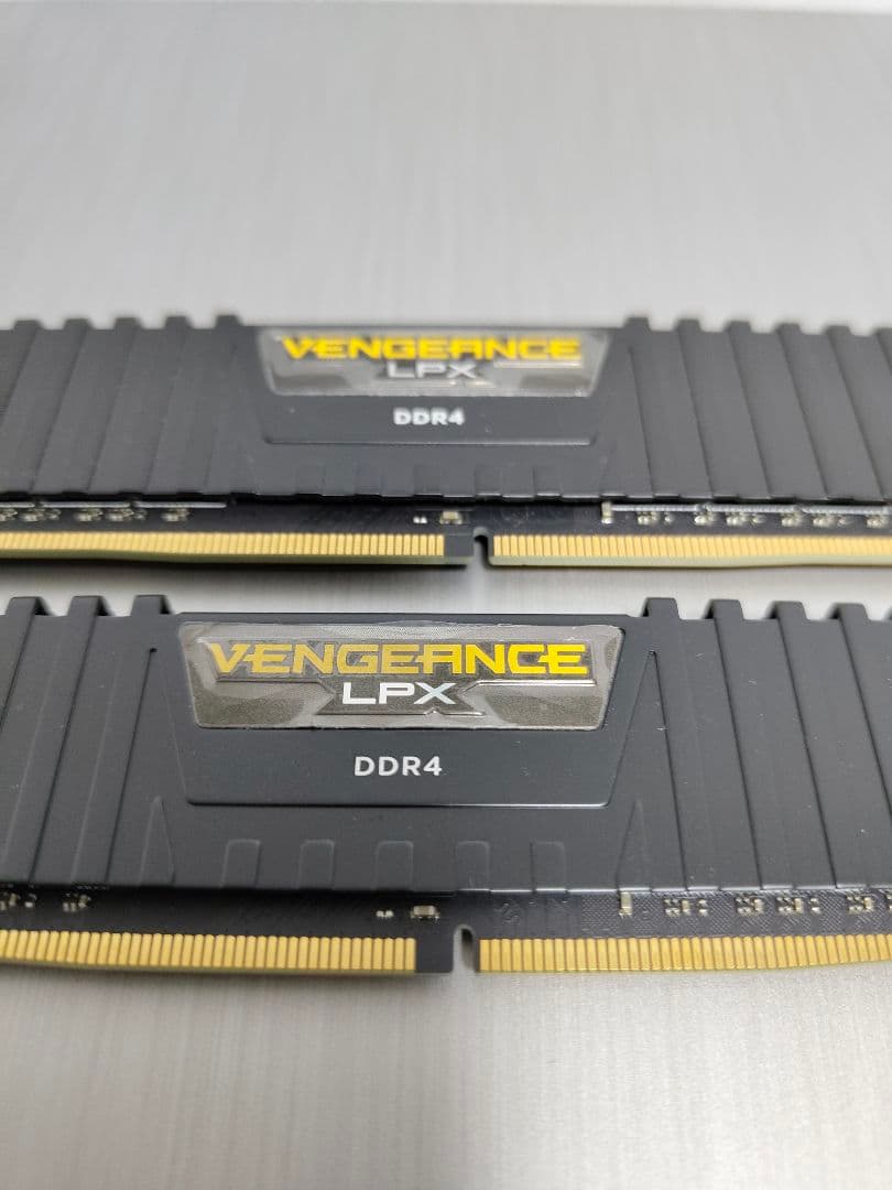 コルセア CORSAIR DDR4-2666MHz デスクトップメモリ 16GB