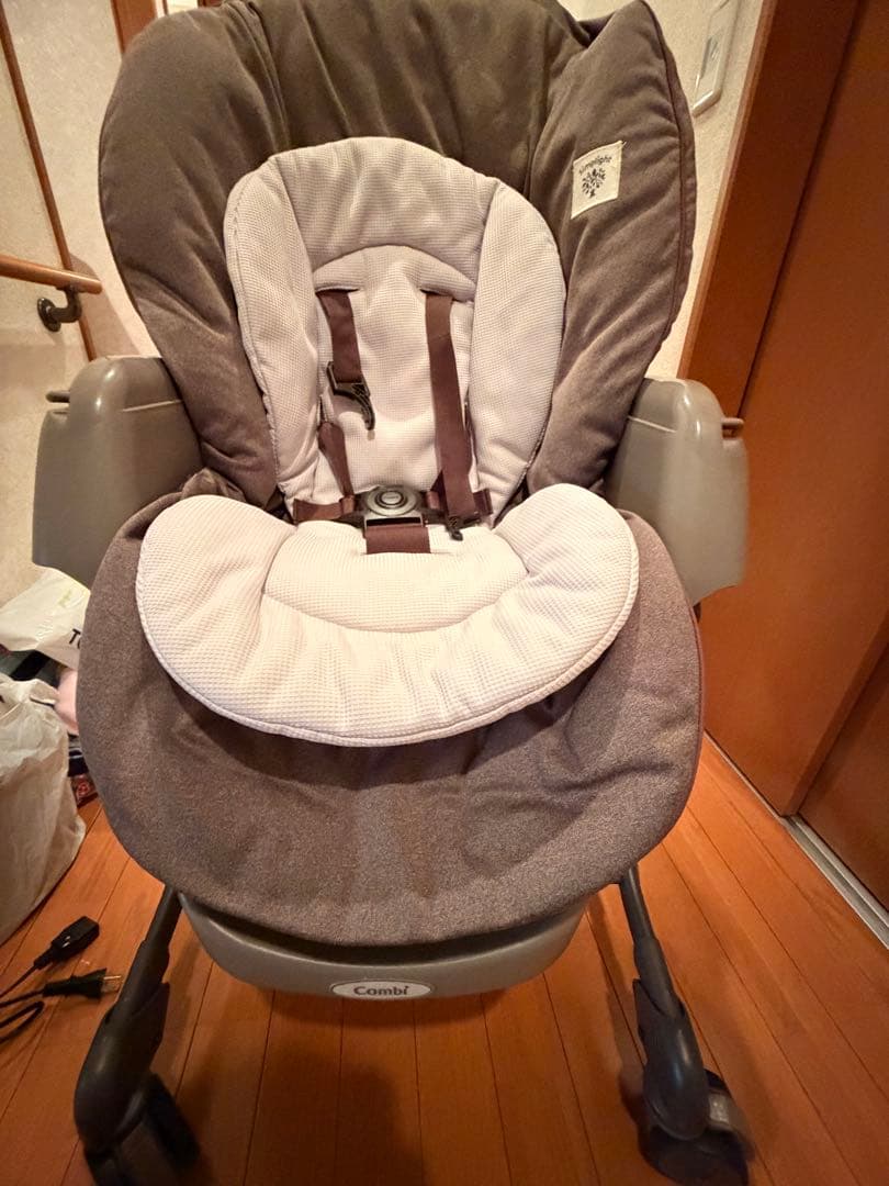 Combi ベビーラック グレー