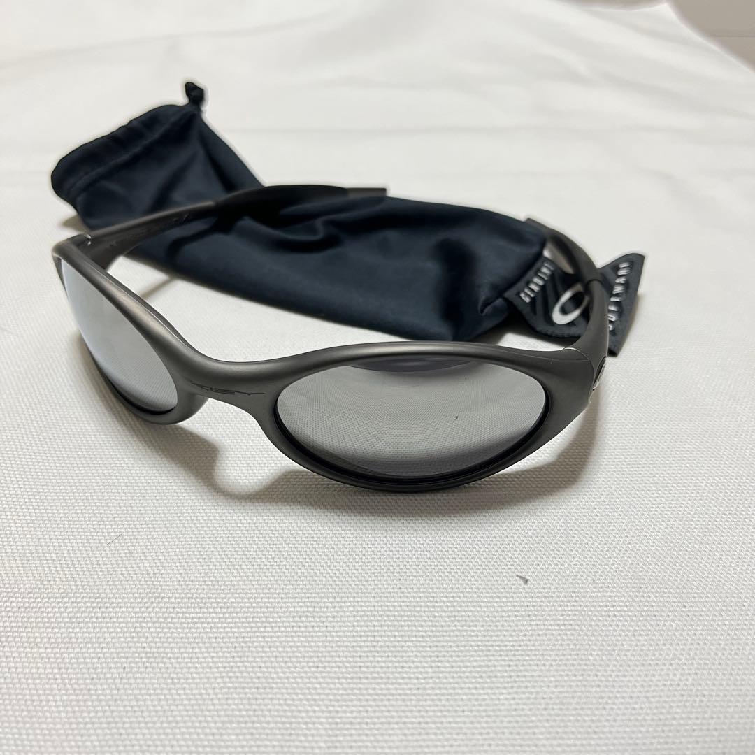 美品 オークリー アイジャケット グレー ミラーレンズ USA y2k