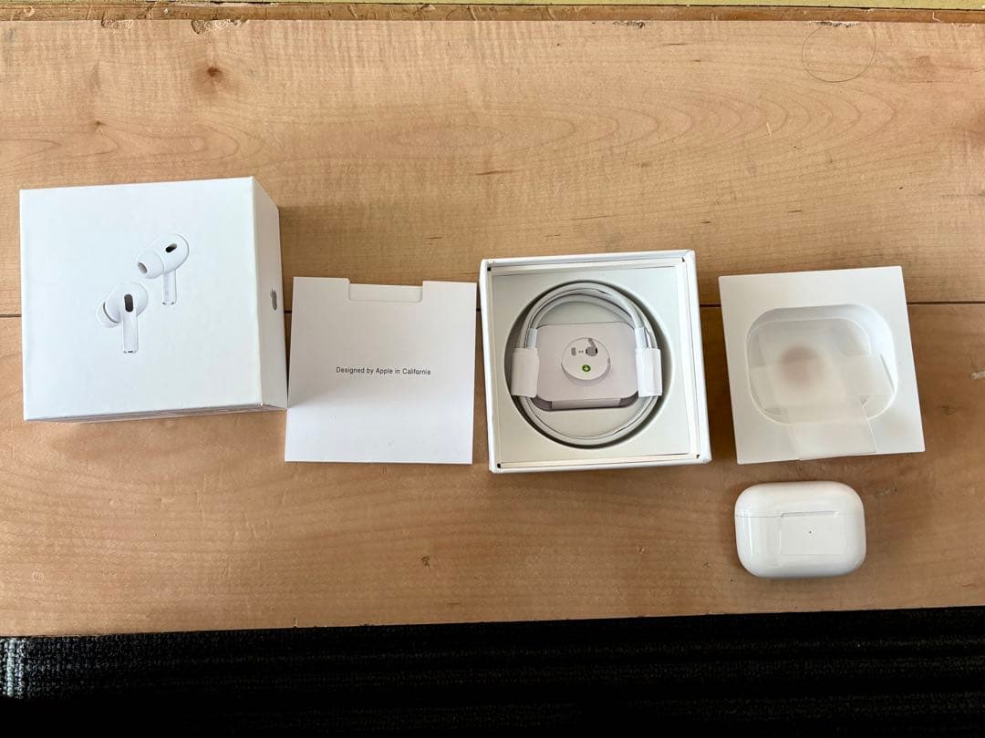 AirPods pro2 右耳　充電ケース・コード付き！