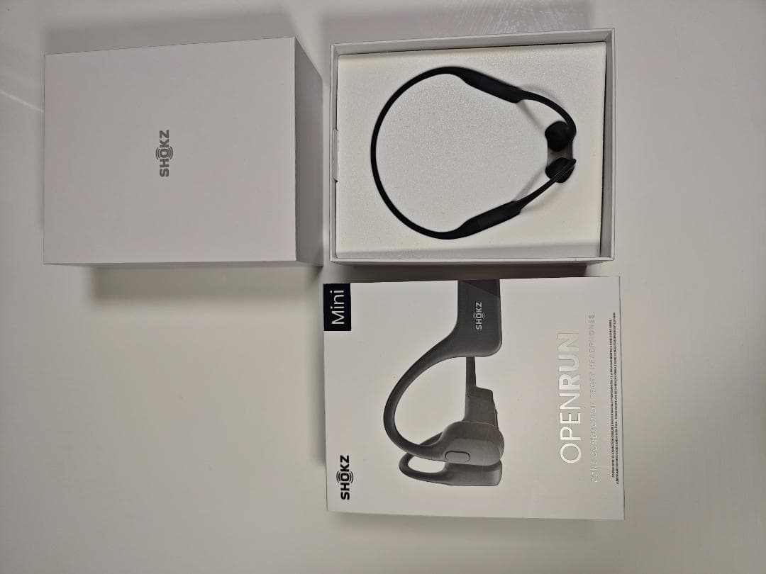 つ*よ様 SHOKZ OPENRUN Mini 骨伝導イヤホン ブラック