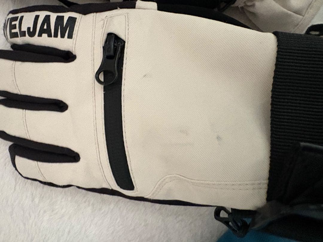 スノーボードウェアセット（ジャケット・パンツ・グローブ）レディース